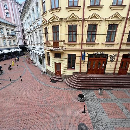 Апартаменти В Самому Центрі Львова В Проїзді Крива Липа Экстерьер фото