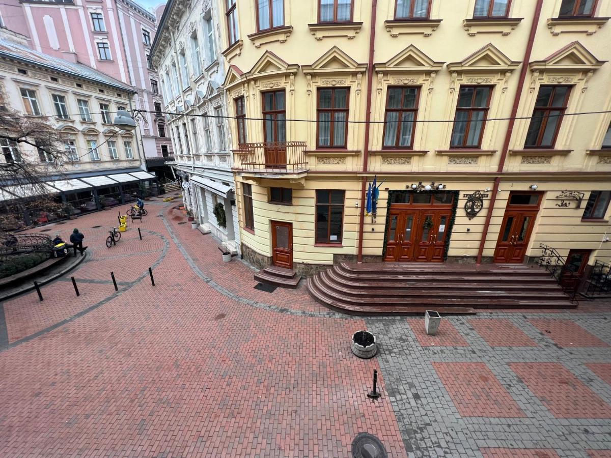 Апартаменти В Самому Центрі Львова В Проїзді Крива Липа Экстерьер фото